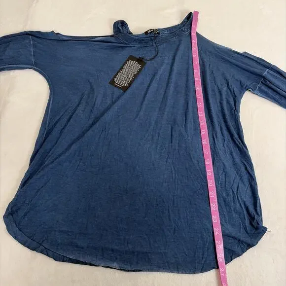 NWT Dear John Cold Shoulder Long Sleeve Top Large in Navy Blue Distressed Color - Picture 12 of 15